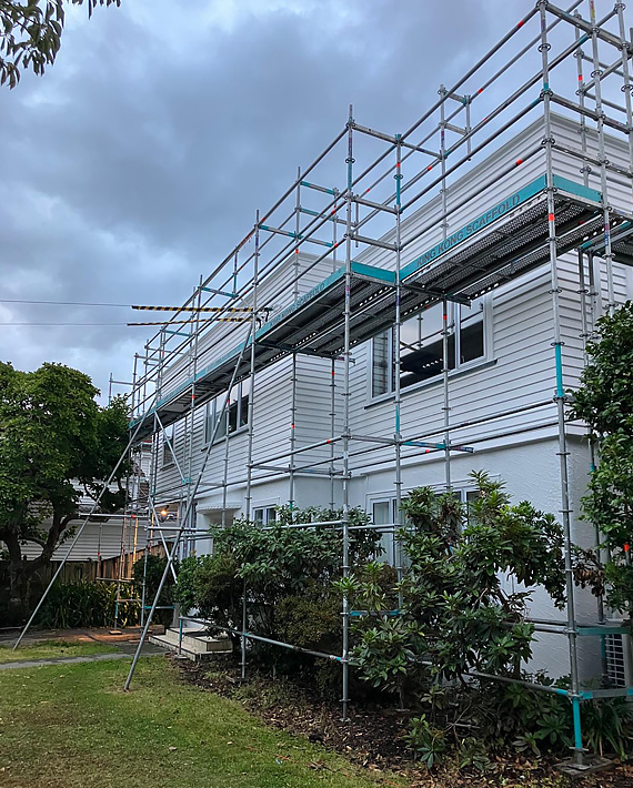 exterior-house-painting-scaffolding